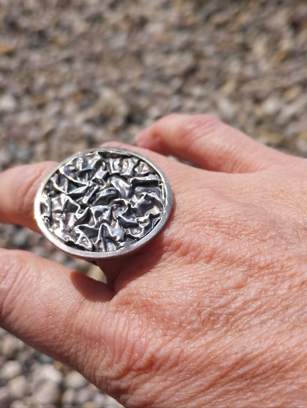 Sterling Silver Ring - Textured Round Design - Picture 11 of 12